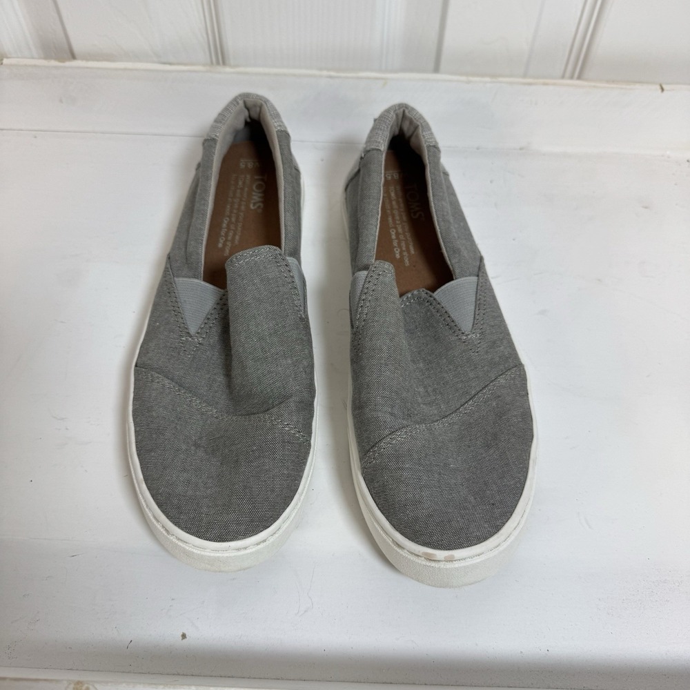 Toms Avalon Shoes Womens Sz 8.5 Gray Slip‎ On Flats Used